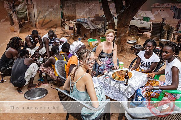 Guide des communautés ethniques de Dakar : Diversité et harmonie dans la capitale sénégalaise